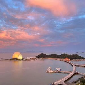 小色妞一区二区三区
